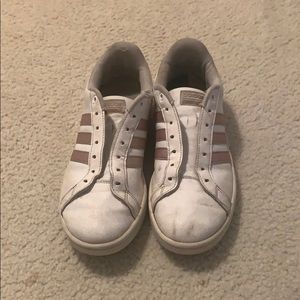 Adidas Grand Court Sneakers